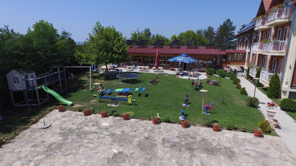 Hotel Ravni Gaj Knic المظهر الخارجي الصورة