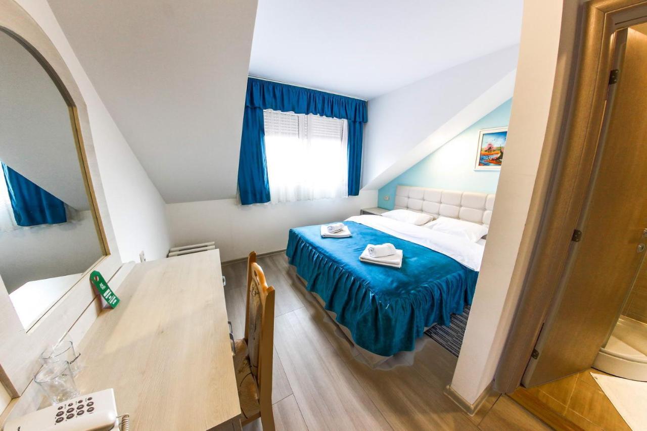 Hotel Ravni Gaj Knic المظهر الخارجي الصورة
